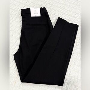 H&M Black Ankle Cropped Pants Sleek Slim-Fit Design